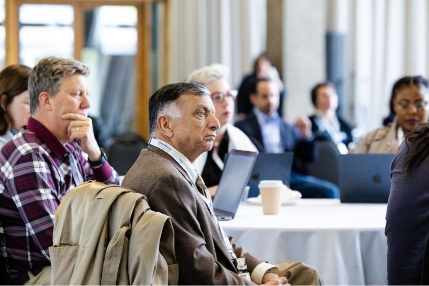 Director of the Center for Learning Innovation Jamshid Mohammadi attends conference session.