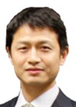 Headshot of FDSN seminar series guest speaker Qingbin Yuan, co-founder of VitaBio Innovations